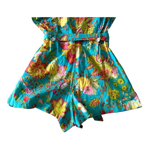 PLUM PRETTY SUGAR Floral V-Neck Romper - Picture 3 of 11